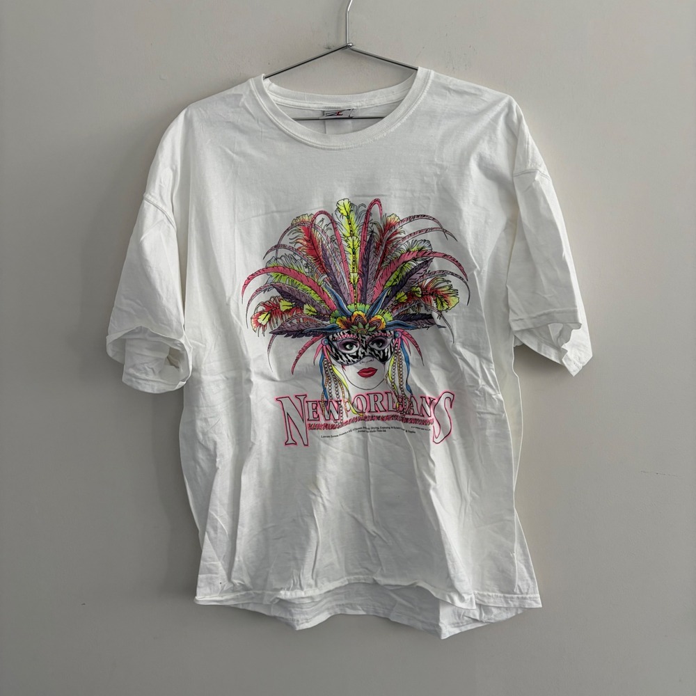 Vintage Jerzees New Orleans Mardi Gras Mask Graphic T-Shirt White XL
